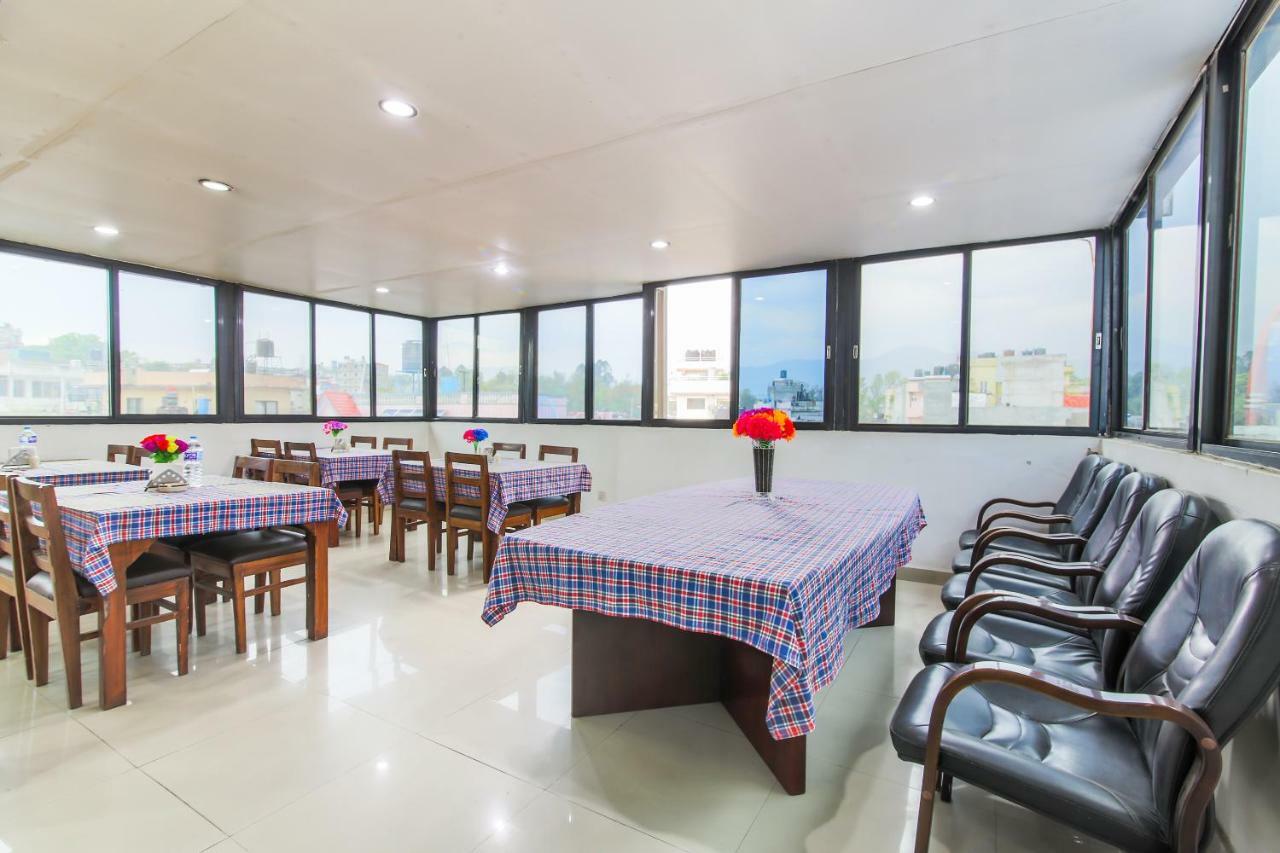 Oyo 358 Hotel Rose Star Катманду Екстер'єр фото