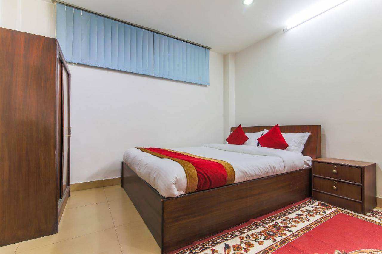 Oyo 358 Hotel Rose Star Катманду Екстер'єр фото